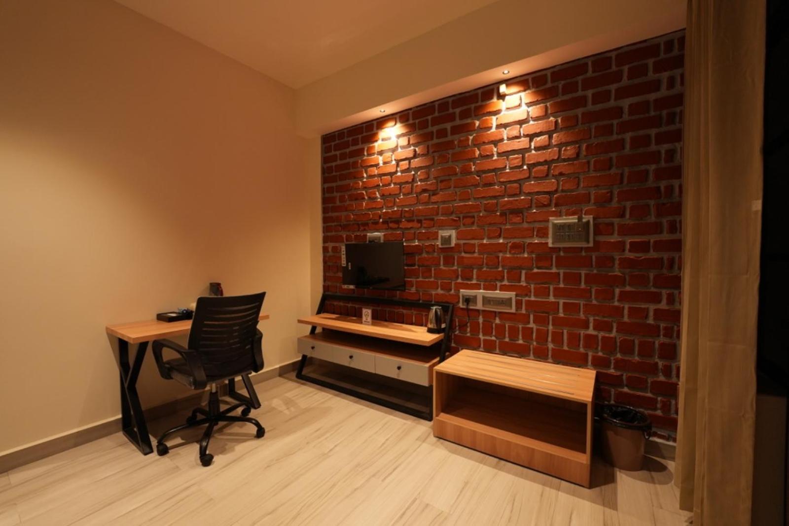 Aura Crimson Vistas Hotel Kodaikanal Bilik gambar